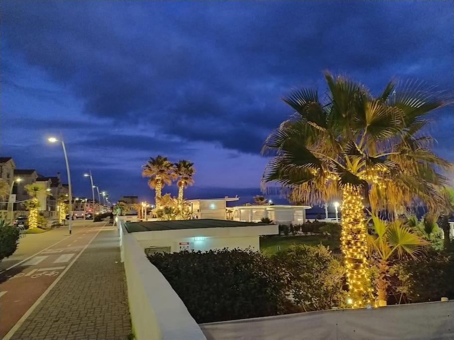 Sea Of Rome - Holiday Home Lido di Ostia Ngoại thất bức ảnh