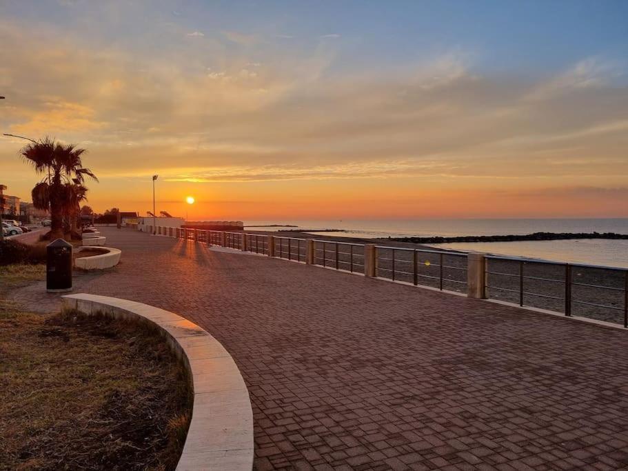 Sea Of Rome - Holiday Home Lido di Ostia Ngoại thất bức ảnh
